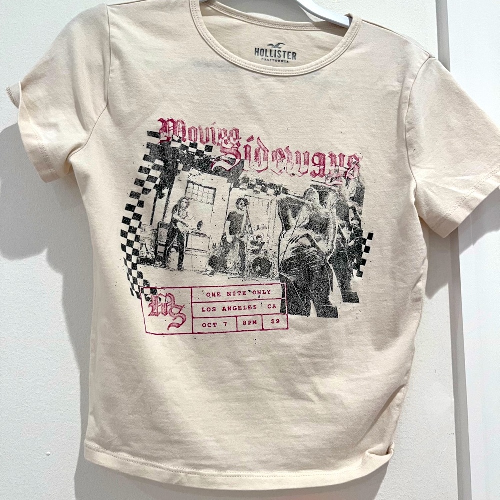 Hollister cropped baby t  shirt